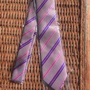 YanLen Classic Men's Purple and Pink  Men's Neck Tie  NWOT